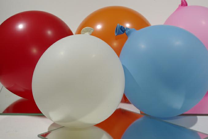 ballons de couleur. photo michel ducruet.2010