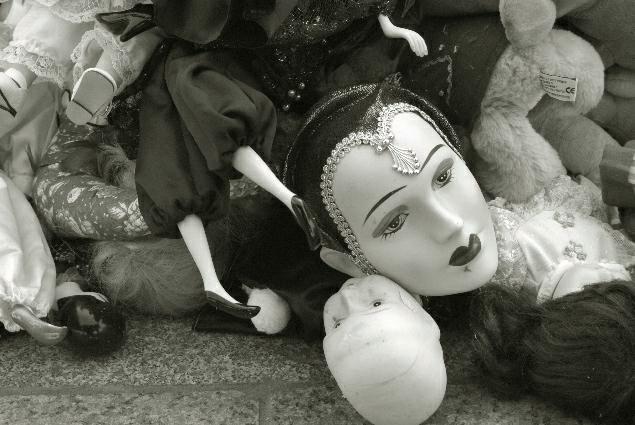puppets, poupees, masques, photo michel ducruet,2010