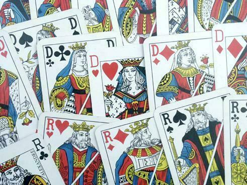 cartes à jouer, dames et rois. photo michel ducruet.