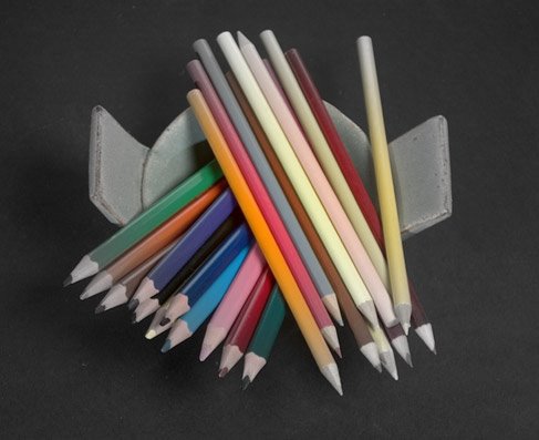 crayons de couleur. photo michel ducruet.