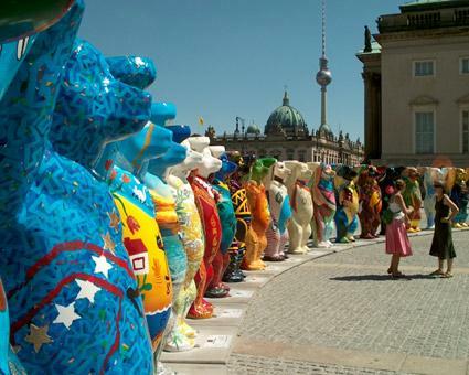 Les ours de Berlin 2006. photo michel ducruet