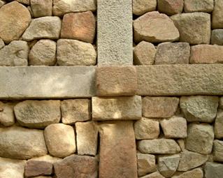 maonnerie de granit. temple coren. photo michel ducruet